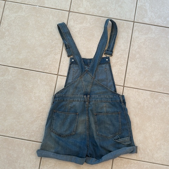 Free People Overall Shorts - sz 27 - EUC - Picture 3 of 4